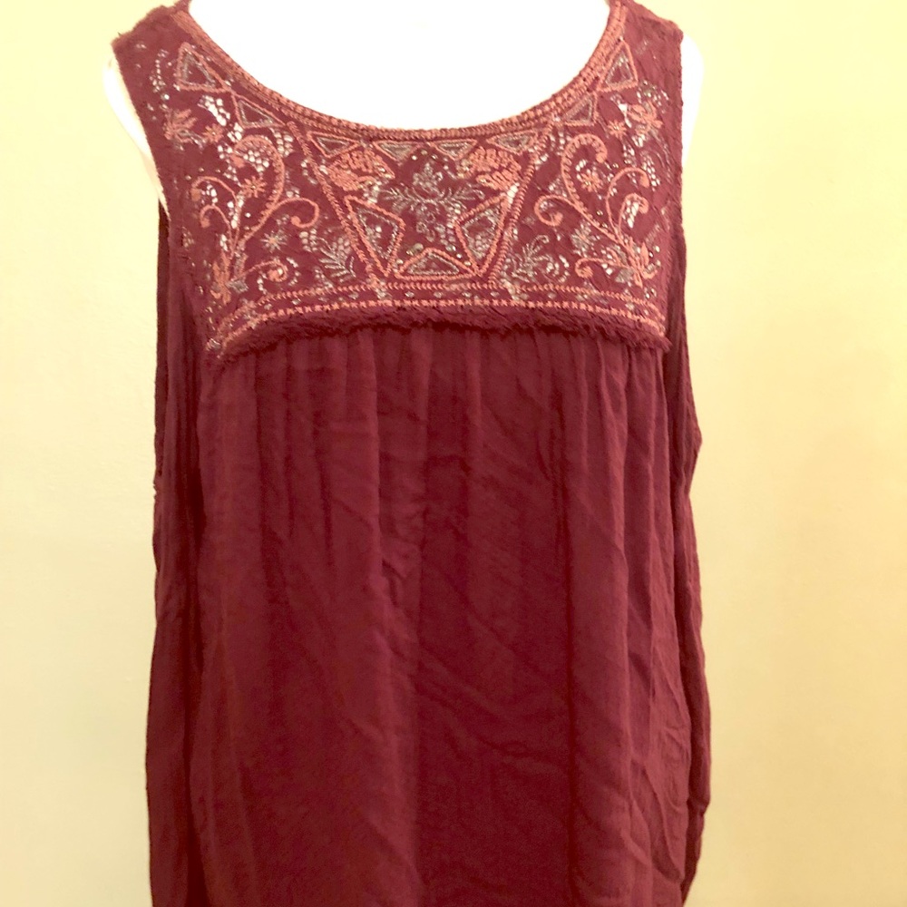Xhilaration Cold Shoulder Top, XL